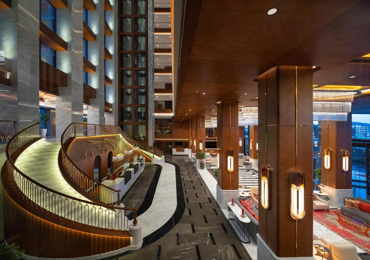 Mövenpick Hotel Istanbul Asia Airport Exteriör bild The lobby of the hotel