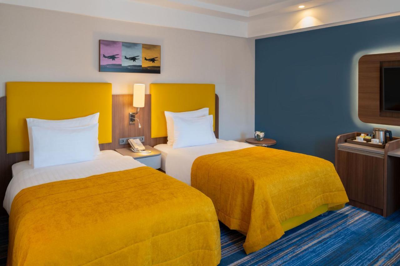 Mövenpick Hotel Istanbul Asia Airport Exteriör bild