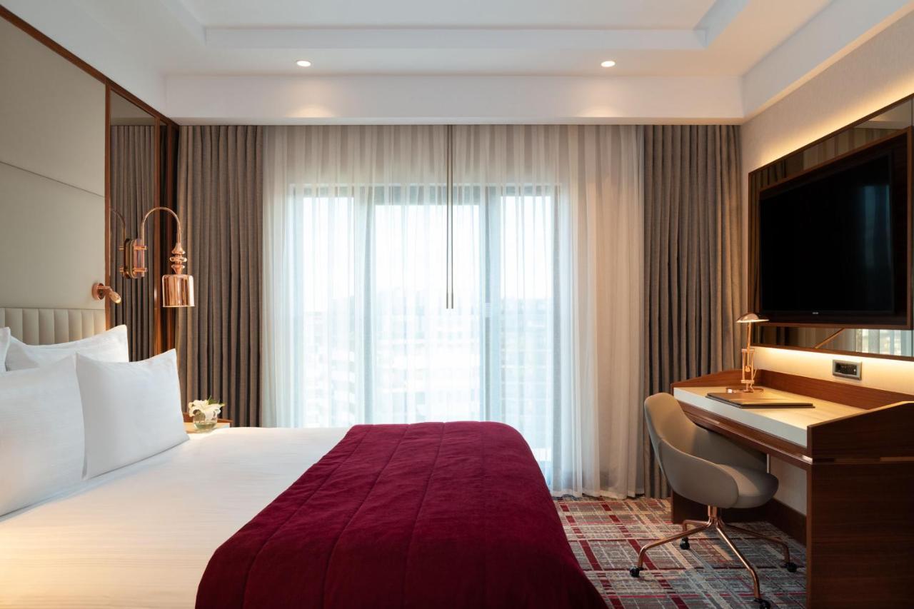 Mövenpick Hotel Istanbul Asia Airport Exteriör bild A room at the hotel