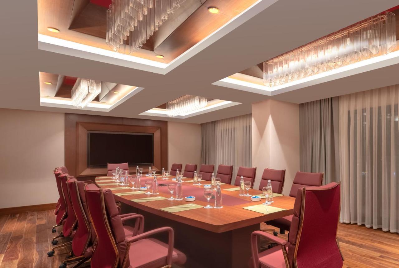 Mövenpick Hotel Istanbul Asia Airport Exteriör bild Boardroom
