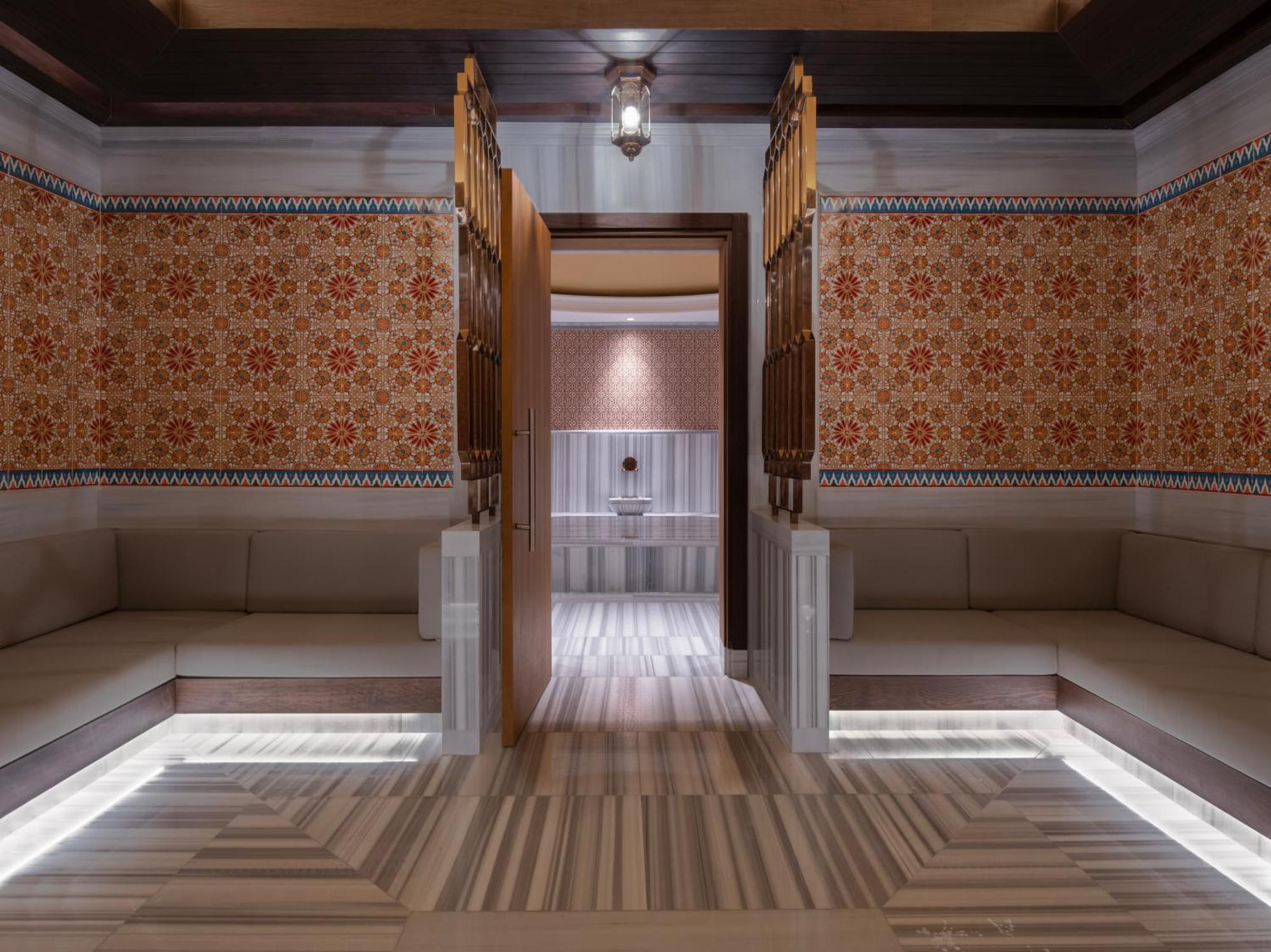 Mövenpick Hotel Istanbul Asia Airport Exteriör bild Turkish bath